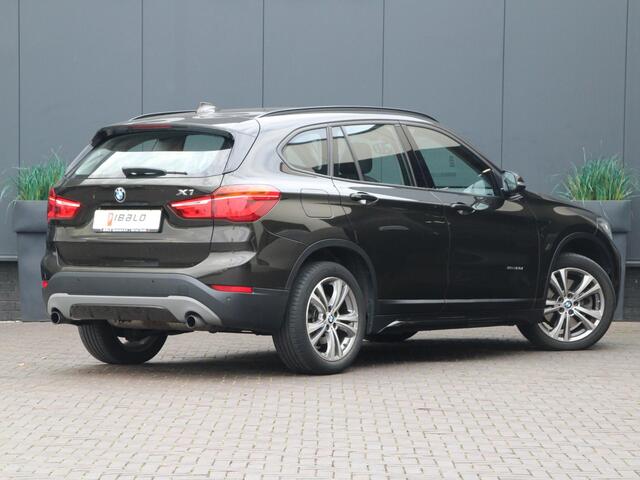BMW X1 sDrive20i SportLine | Trekhaak | NL-auto |