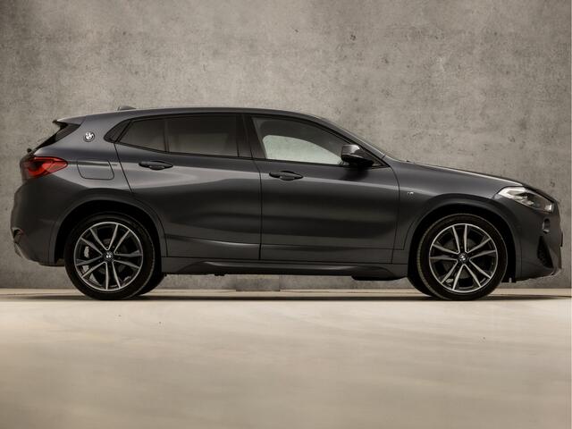 BMW X2 1.8i sDrive M Sport Automaat (NAVIGATIE, M PAKKET, CLIMATE, STOELVERWARMING, LEDEREN SPORTSTOELEN, CAMERA, GETINT GLAS, SFEERVERLICHTING, NIEUWSTAAT)