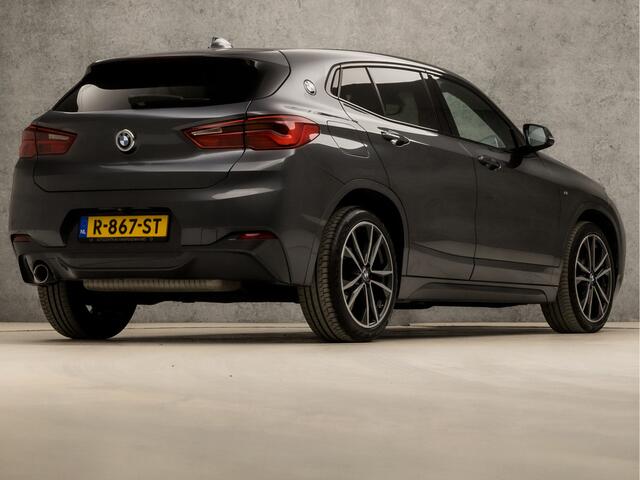 BMW X2 1.8i sDrive M Sport Automaat (NAVIGATIE, M PAKKET, CLIMATE, STOELVERWARMING, LEDEREN SPORTSTOELEN, CAMERA, GETINT GLAS, SFEERVERLICHTING, NIEUWSTAAT)
