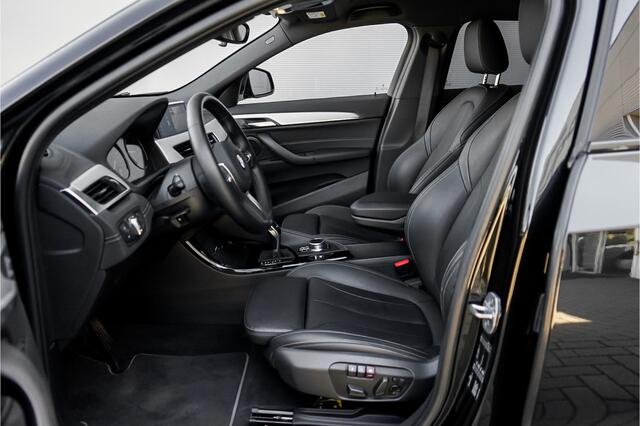 BMW X2 sDrive20i M-Sport Shadow Leder Camera Trekhaak Stuurverwarming 19"