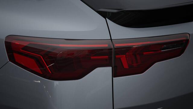 BMW X2 iX2 eDrive20 M Sport / Panoramadak / Trekhaak / Sportstoelen / Adaptieve LED / M Adaptief onderstel / Parking Assistant Plus / Comfort Access