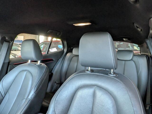 BMW X2 sDrive20i High Executive,M sport pakket,Navi,Afn.Trekhaak