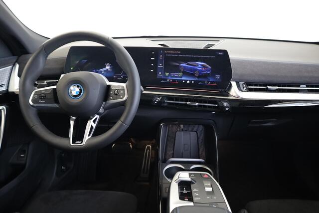 BMW X2 iX2 eDrive20 M Sportpakket Pro | Driving Assitant Plus | Elektr. Trekhaak | Premium & Comfort Pack