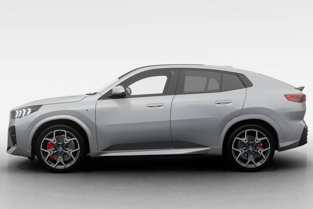 BMW X2 iX2 eDrive20 M Sport Edition | M Sport Pro | Innovation Pack | Comfort Pack | Trekhaak | Glazen Panoramadak