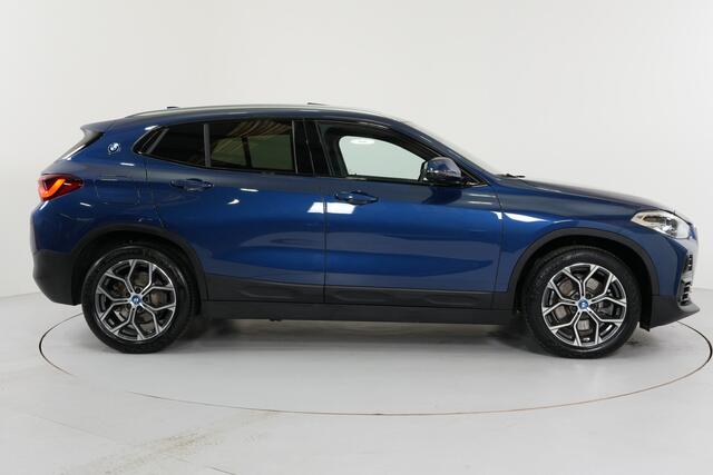 BMW X2 xDrive25e Executive | Panorama | Camera | Lane | Cruise Adaptief | Inparkeer |