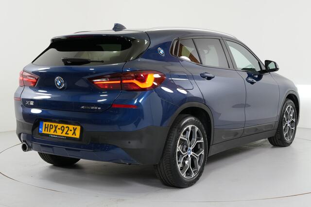 BMW X2 xDrive25e Executive | Panorama | Camera | Lane | Cruise Adaptief | Inparkeer |