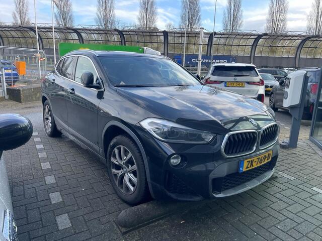 BMW X2 sDrive20i M-Sport X | Trekhaak | Panorama | Head-Up | Privacy Glass | Stoelverwarming