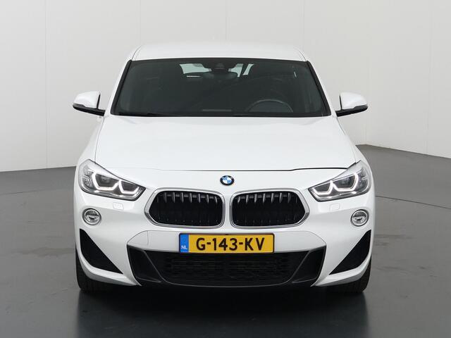 BMW X2 sDrive20i Executive | M Sport | Navigatie | Climate Control | Stoelverwarming | Sportstoelen |