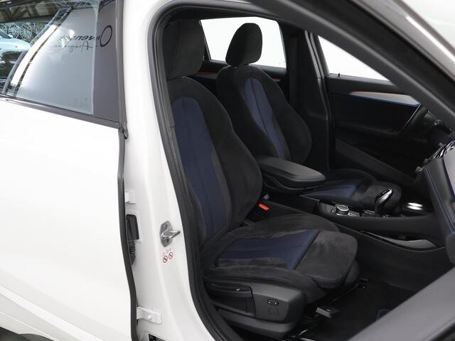 BMW X2 sDrive20i Executive | M Sport | Navigatie | Climate Control | Stoelverwarming | Sportstoelen |