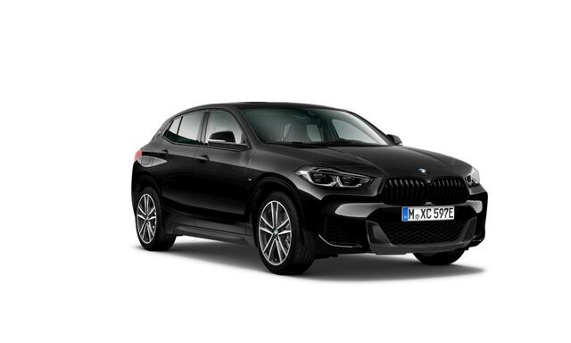 BMW X2 xDrive25e | M-Sport | Navigatie | Panorama | Leder | Camera | 19"LM | Saphir Zwart