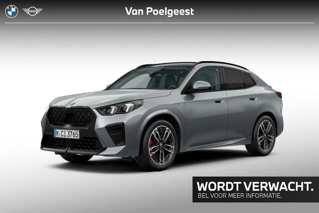 BMW X2 sDrive20i M Sportpakket Pro / Innovation Pack / Comfort Pack / Panoramadak / Trekhaak