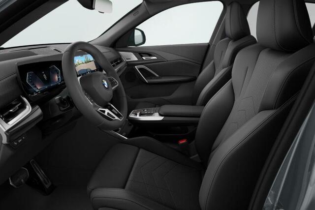 BMW X2 sDrive20i M Sportpakket Pro / Innovation Pack / Comfort Pack / Panoramadak / Trekhaak