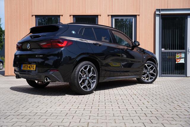 BMW X2 20i | sDrive | M-Sport | Panorama | Trekhaak | Head-up