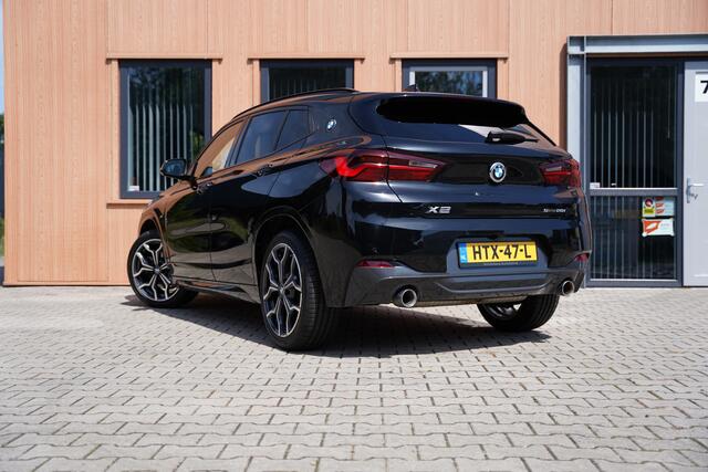 BMW X2 20i | sDrive | M-Sport | Panorama | Trekhaak | Head-up
