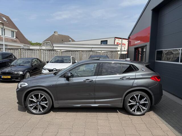 BMW X2 sDrive20i M-SPORT X HarmanKardon Panodak