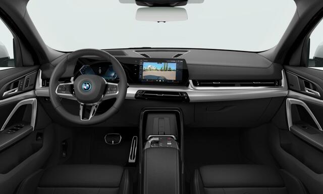 BMW X2 iX2 eDrive20 | M-Sport Pro | 20'' | Panorama. | Harman/Kardon | Elek. stoel. | Driv. + Park. Plus | Head-Up | Stoelmassage | Getint glas | Camera | Stuur + stoelverw. | Comf. Acc.