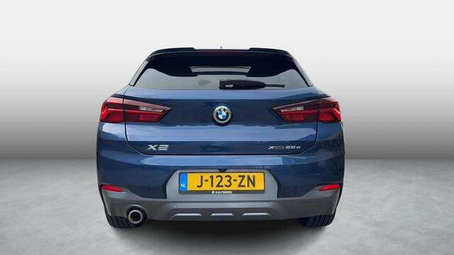 BMW X2 xDrive25e High Executive M Sport/Schuifdak/Leder /NL Auto