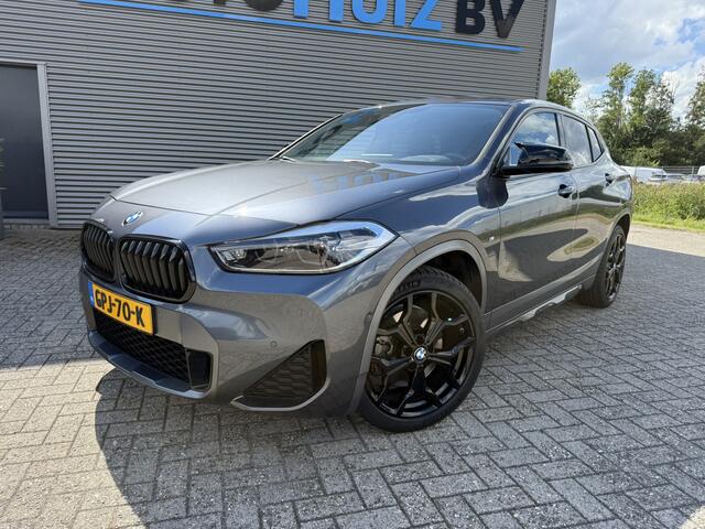 BMW X2 sDrive20i High Executive M Sport X LED Lederen bekleding Achteruitrijcamera Slechts 21.300 KM!!