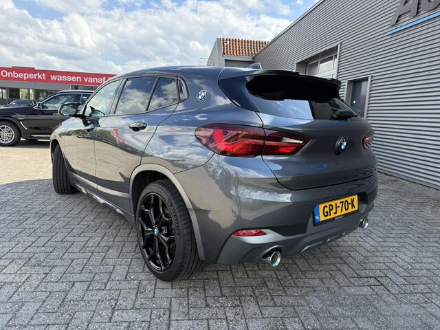 BMW X2 sDrive20i High Executive M Sport X LED Lederen bekleding Achteruitrijcamera Slechts 21.300 KM!!