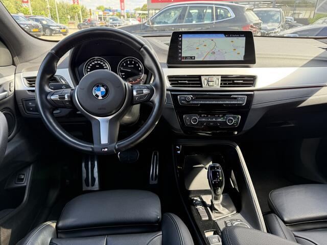 BMW X2 sDrive20i High Executive M Sport X LED Lederen bekleding Achteruitrijcamera Slechts 21.300 KM!!