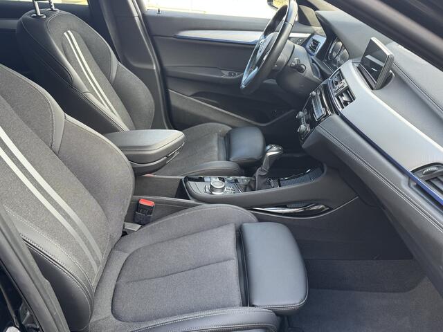 BMW X2 xDrive25e High Executive M Sport Pakket, Camera, comfort, NAVI-PRO . Een proefrit levert het bewijs. Neem contact op en we maken een afspraak!