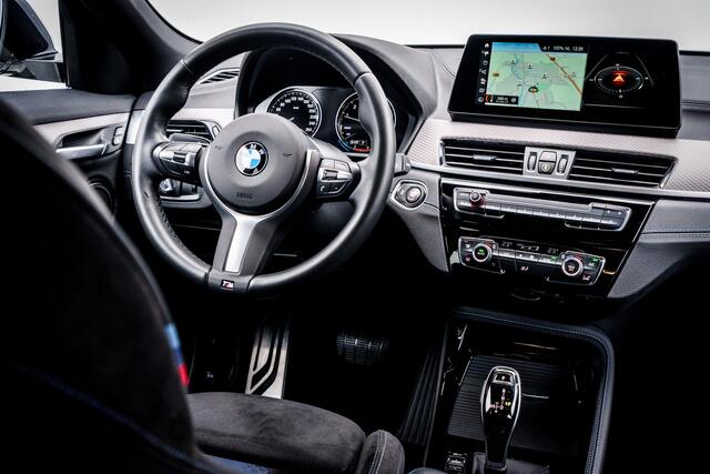 BMW X2 sDrive20i Executive M-Sport Automaat | LED | Head-Up | 1e Eig. | Camera | Navi | PDC