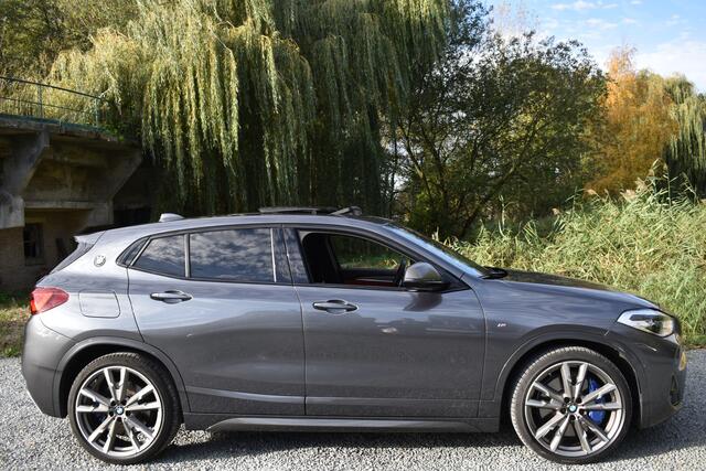 BMW X2 M35iA 306PK HIGH EXECUTIVE M-SPORT HARMAN-KARDON/CAMERA/PANORAMADAK