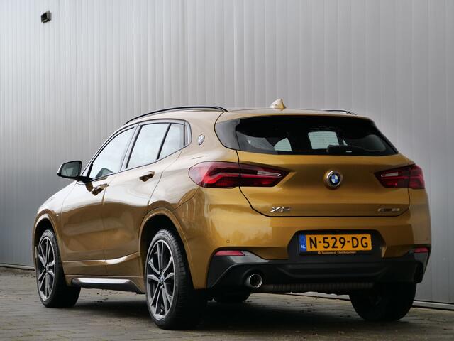 BMW X2 sDrive18i High Executive Edition 141 Pk Navigatie / Camera / M-pakket / DAB / Apple Carplay