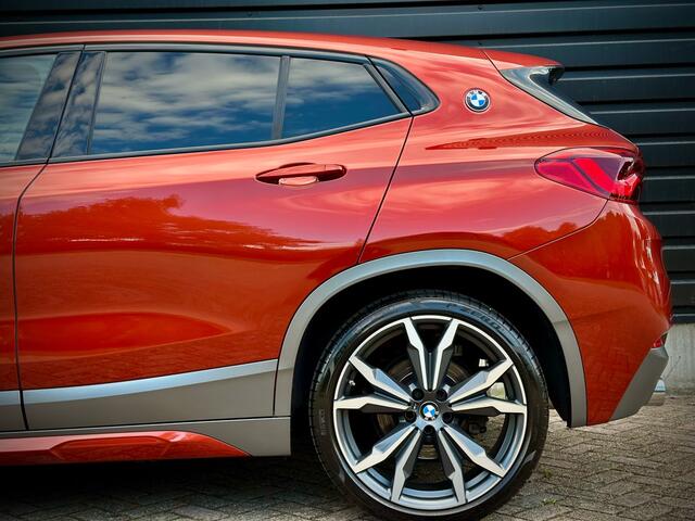 BMW X2 sDrive20i M-SPORT HEADUP|CAMERA|HiFi|SFEER|20'' M