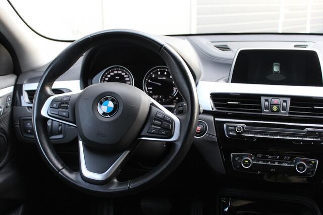 BMW X2 sDrive18i Executive / Elektr Achterklep / Navigatie / 1700 KG tr