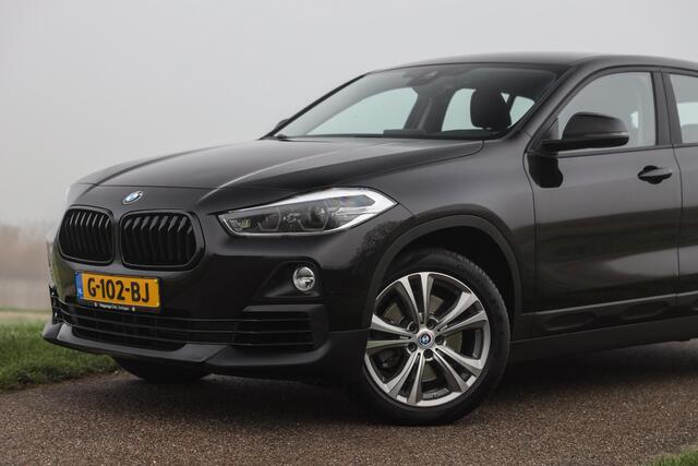 BMW X2 sDrive20i 192 PK Executive ? LED ? Head-Up ? Navi