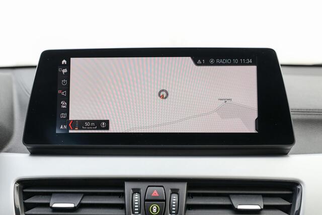 BMW X2 sDrive20i 192 PK Executive ? LED ? Head-Up ? Navi