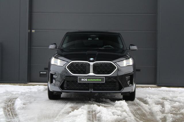 BMW X2 sDrive20i | M-SPORT | 360 CAMERA | HUD | KEYLESS | SPORTSTOELEN |