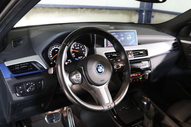 BMW X2 xDrive25e 220 PK High Executive M-Sport PHEV, Panoramadak, M-Sport High Executive, LED
