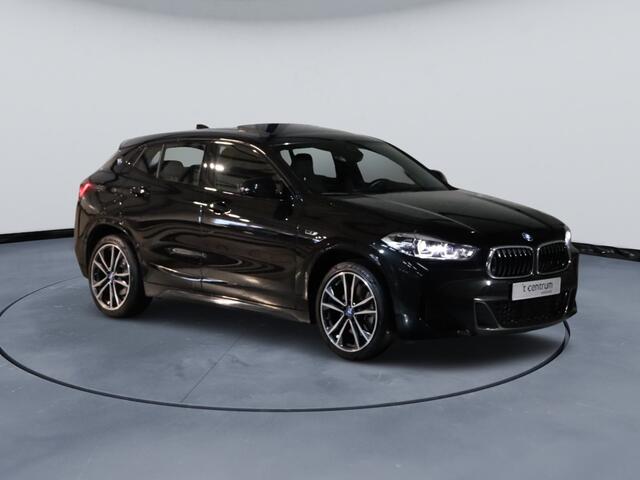 BMW X2 xDrive25e 220 PK High Executive M-Sport PHEV, Panoramadak, M-Sport High Executive, LED