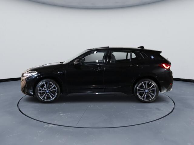 BMW X2 xDrive25e 220 PK High Executive M-Sport PHEV, Panoramadak, M-Sport High Executive, LED