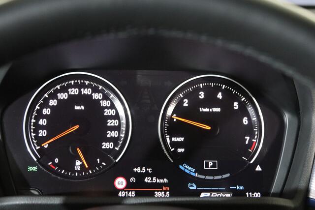 BMW X2 xDrive25e 220 PK High Executive M-Sport PHEV, Panoramadak, M-Sport High Executive, LED