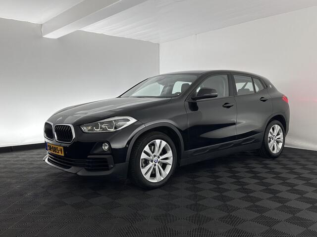 BMW X2 sDrive20i High Executive (INCL.BTW) Aut. *HEAD-UP | LUXURY-LEATHER | FULL-LED | HEATED-COMFORTSEATS | NAVI-FULLMAP | DAB+ | ECC | PDC | CRUISE | 17''ALU*