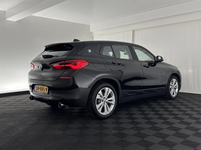 BMW X2 sDrive20i High Executive (INCL.BTW) Aut. *HEAD-UP | LUXURY-LEATHER | FULL-LED | HEATED-COMFORTSEATS | NAVI-FULLMAP | DAB+ | ECC | PDC | CRUISE | 17''ALU*