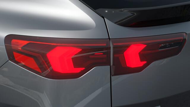 BMW X2 iX2 eDrive20 High Executive M Sport / Panoramadak / Trekhaak / Sportstoelen / M Adaptief onderstel / Comfort Access / Adaptieve LED / Head-Up / Harman-Kardon