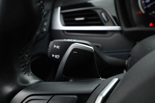 BMW X2 xDrive20i M Sport | HUD | Navi + Apple CarPlay | Camera | Stoelverw. | 19'' | Park Assist | Elek. Achterklep