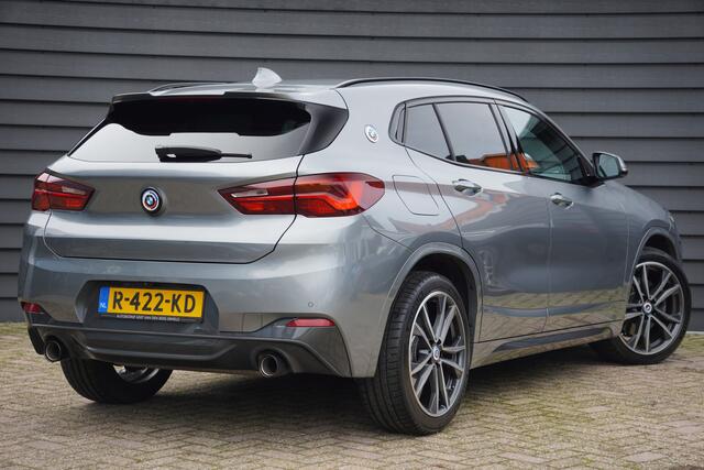 BMW X2 sDrive20i Business Edition Plus - M SPORT - PANODAK - CAMERA - H&K - HEAD UP -