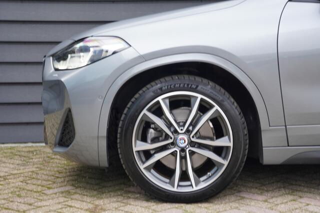 BMW X2 sDrive20i Business Edition Plus - M SPORT - PANODAK - CAMERA - H&K - HEAD UP -