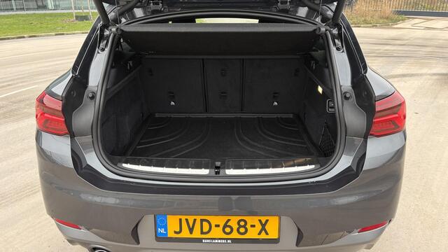 BMW X2 sDrive18i High Executive M-Sport 20" LMV