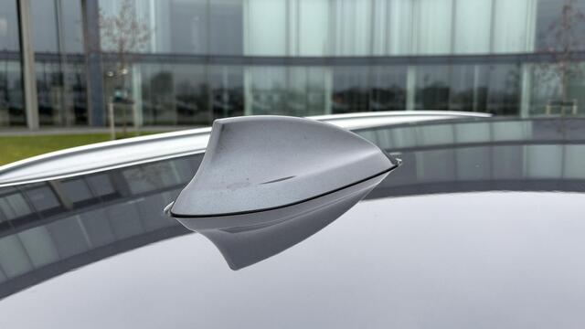 BMW X2 sDrive18i High Executive M-Sport 20" LMV