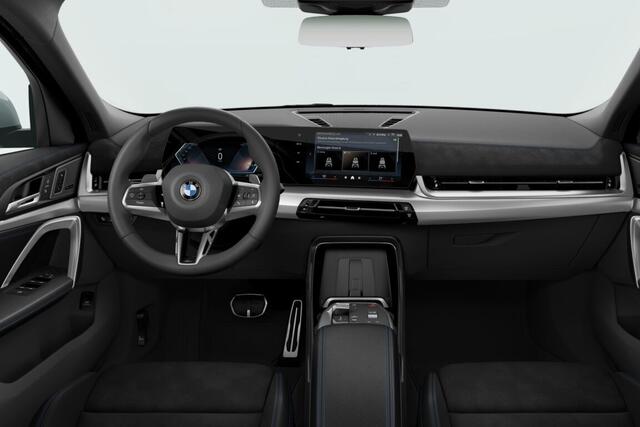 BMW X2 sDrive20i | M Sportpakket | Premium Pack | Comfort Pack | Trekhaak