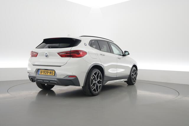 BMW X2 sDrive18i M Sport | Cruise Control | Trekhaak | Stoel- stuurverw. | Camera+PDC | Navi | 19'' | LED