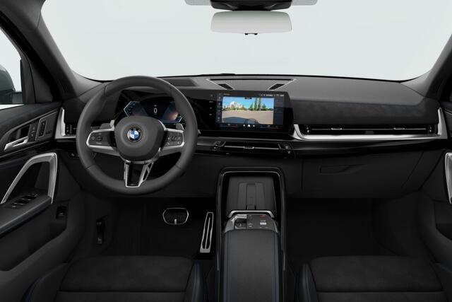 BMW X2 sDrive20i | M Sportpakket Pro | Innovation Pack | Comfort Pack | Trekhaak