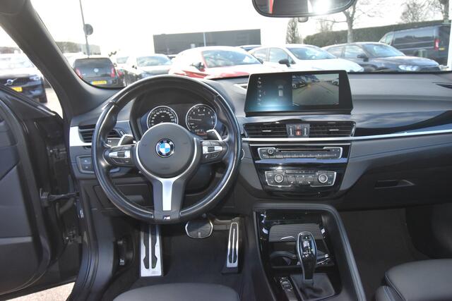 BMW X2 sDrive20i High Executive M-Sport , PANODAK , AFNB TREKH , A UITRIJ CAM , CLIMATR LED KOPL , NAVI , LMV19 ,