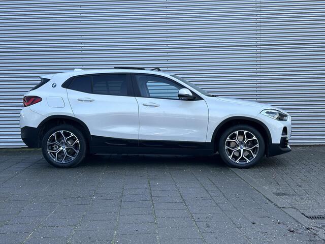 BMW X2 sDrive18i | LED | Panoramadak | Cruise&Climate Control |